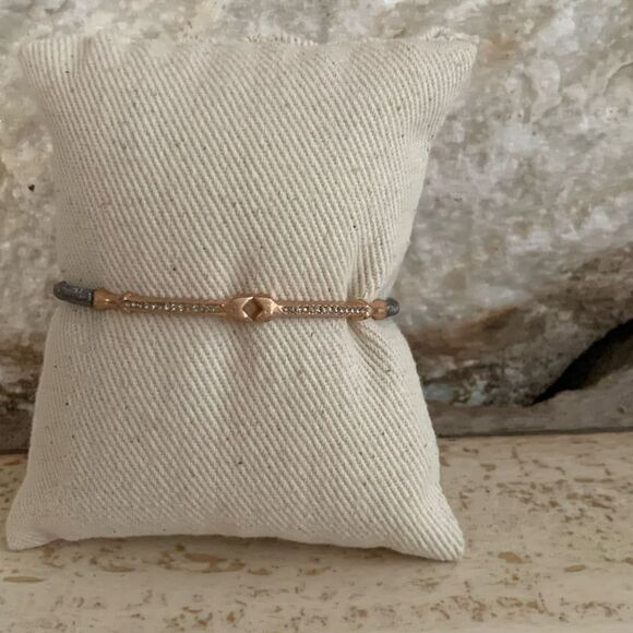 Stella & Dot Jewelry - Stella dot rose gold arrow motif “resilience” cuff